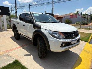 Foto 3 - Mitsubishi L200 Triton Sport GL 2.4 Turbo Diesel 4x4