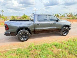 Foto 2 - RAM 1500 Rebel 5.7 V8 Gasolina 4x4