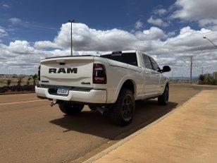 Foto 9 - RAM 3500 Laramie Night Edition 6.7 Turbo Diesel 4x4