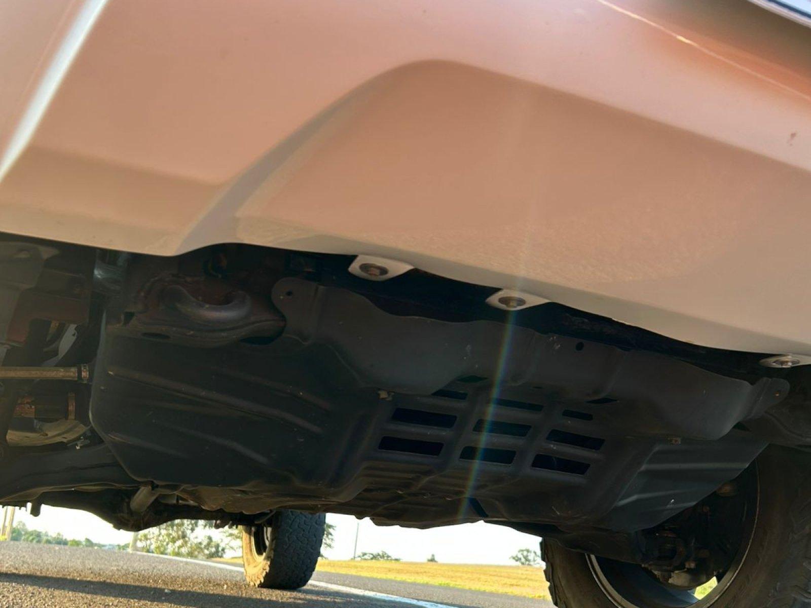 Foto 9 - Toyota Hilux 2.8 Turbo Diesel 4x4 C.S