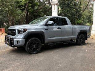 Foto 1 - Toyota Tundra TRD PRO CrewMax 5.7 V8 Gasolina 4x4