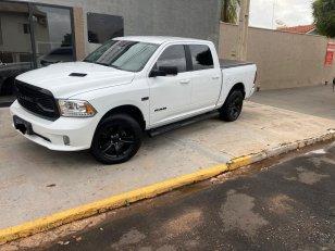 Foto 9 - RAM Classic Laramie Night Edition 5.7 V8 Gasolina 4x4