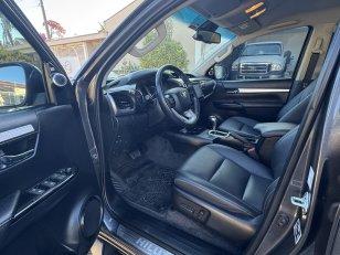 Foto 10 - Toyota Hilux SRX 2.8 Turbo Diesel 4x4
