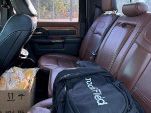 Foto 8 - RAM 3500 Longhorn Limited 6.7 Turbo Diesel 4x4