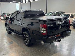 Foto 4 - Mitsubishi Triton HPE-S 2.4 Bi-Turbo Diesel 4x4