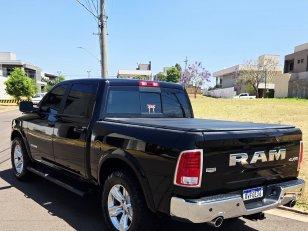 Foto 4 - RAM Classic Laramie 5.7 V8 Gasolina 4x4