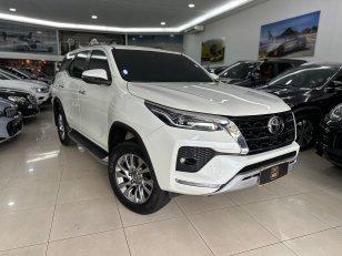 Foto 1 - Toyota Hilux SW4 SRX 2.8 Turbo Diesel 4x4