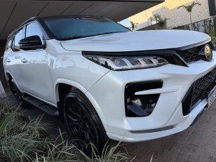 Foto 1 - Toyota Hilux SW4 GR-S 2.8 Turbo Diesel 4x4