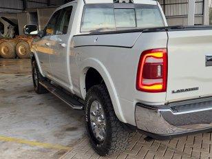 Foto 3 - RAM 3500 Laramie 6.7 Turbo Diesel 4x4