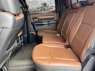 Foto 8 - RAM 3500 Longhorn Limited 6.7 Turbo Diesel 4x4