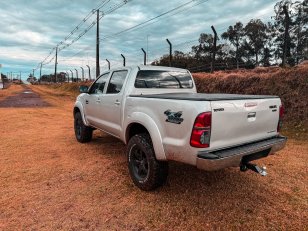 Foto 5 - Toyota Hilux SRV 3.0 Turbo Diesel 4x4