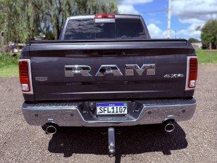Foto 5 - RAM Classic Laramie 5.7 V8 Gasolina 4x4