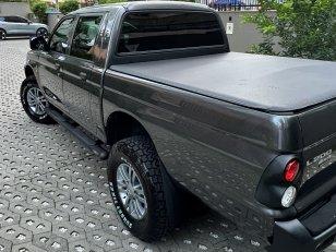 Foto 2 - Mitsubishi L200 GL 2.5 Turbo Diesel 4x4