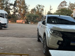 Foto 3 - Mitsubishi L200 Triton Sport HPE-S 2.4 Turbo Diesel 4x4