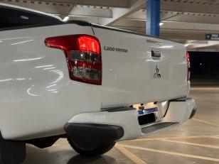 Foto 4 - Mitsubishi L200 Triton Sport GL 2.4 Turbo Diesel 4x4