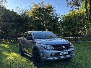 Foto 1 - Mitsubishi L200 Triton Sport GLS 2.4 Turbo Diesel 4x4