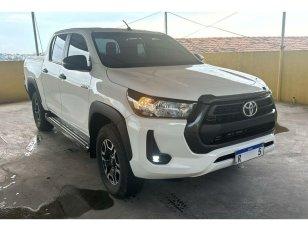 Foto 2 - Toyota Hilux 2.8 Turbo Diesel 4x4 C.S