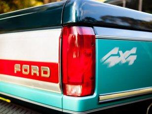 Foto 9 - Ford F150 Super Cab XLT 5.0 V8 Gasolina