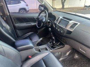 Foto 5 - Toyota Hilux SR 3.0 Turbo Diesel 4x4