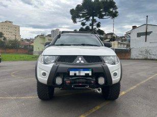 Foto 2 - Mitsubishi L200 Triton Savana 3.2 Turbo Diesel 4x4