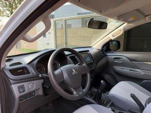 Foto 5 - Mitsubishi L200 Triton Sport GL 2.4 Turbo Diesel 4x4