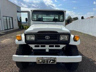 Foto 1 - Toyota Bandeirantes Pick-up C.D 4p.