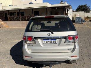 Foto 4 - Toyota Hilux SW4 3.0 Turbo Diesel 4x4