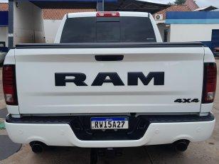 Foto 4 - RAM Classic Laramie 5.7 V8 Gasolina 4x4