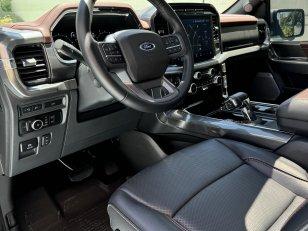 Foto 4 - Ford F150 Lariat 5.0 V8 Gasolina Fx4