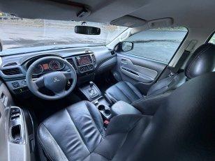 Foto 4 - Mitsubishi Triton GLS 2.4 Bi-Turbo Diesel 4x4