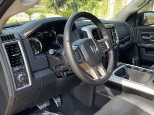 Foto 5 - RAM Classic Laramie Night Edition 5.7 V8 Gasolina 4x4