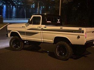 Foto 5 - Ford F1000 3.9 Diesel