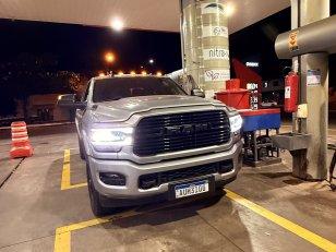 Foto 2 - RAM 3500 Laramie Night Edition 6.7 Turbo Diesel 4x4