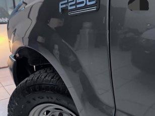 Foto 9 - Ford F250 XL 4.2 Turbo Diesel 4x2