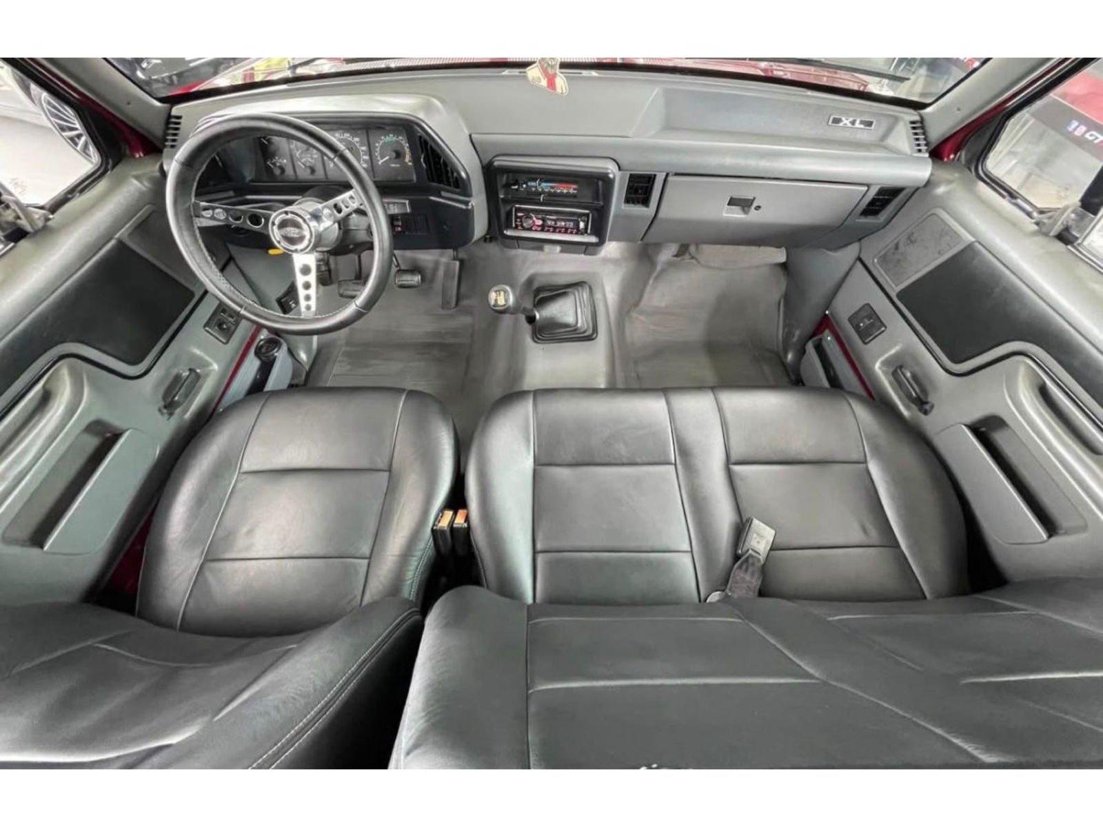 Foto 7 - Ford F1000 XL 4.3 Turbo Diesel 4x2 C.S