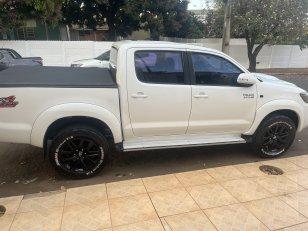 Foto 3 - Toyota Hilux SR 3.0 Turbo Diesel 4x4