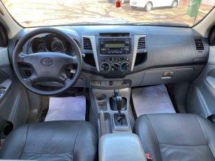 Foto 9 - Toyota Hilux SRV 3.0 Turbo Diesel 4x4