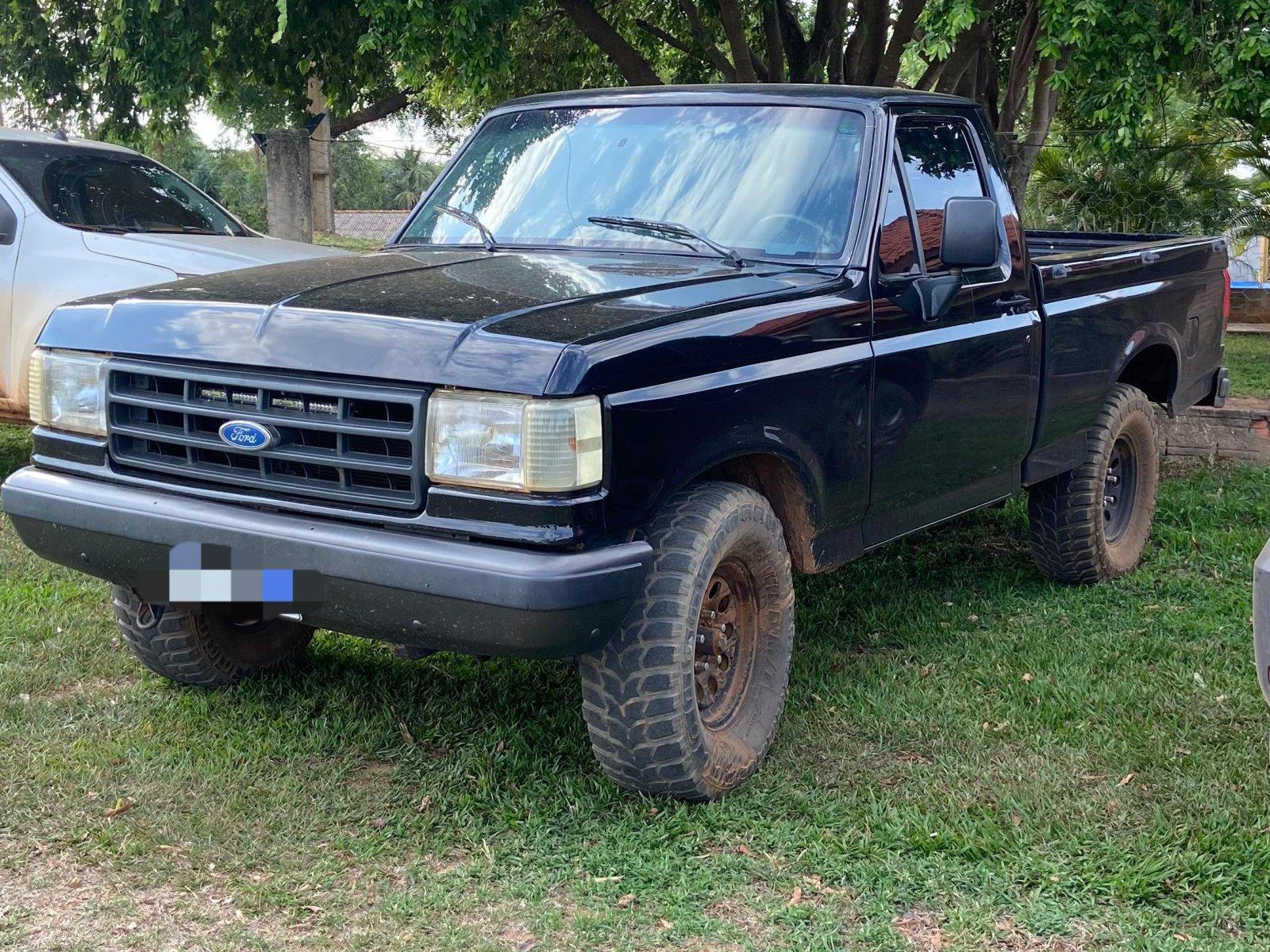 Foto 2 - Ford F1000 Super Série 3.9 Turbo Diesel 4x2 C.S