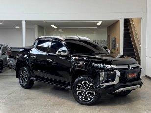 Foto 1 - Mitsubishi Triton HPE-S 2.4 Bi-Turbo Diesel 4x4