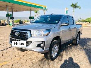 Foto 1 - Toyota Hilux SR 2.8 Turbo Diesel 4x4