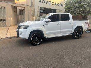 Foto 1 - Toyota Hilux SR 3.0 Turbo Diesel 4x4