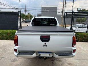 Foto 5 - Mitsubishi L200 Triton GLS 3.2 Turbo Diesel 4x4