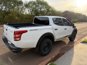 Foto 9 - Mitsubishi L200 Triton Sport GL 2.4 Turbo Diesel 4x4
