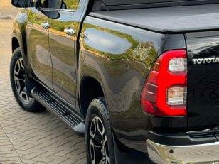 Foto 7 - Toyota Hilux SRX 2.8 Turbo Diesel 4x4