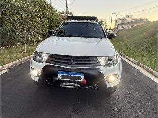 Foto 3 - Mitsubishi Triton HPE 2.4 Bi-Turbo Diesel 4x4