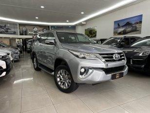 Foto 1 - Toyota Hilux SW4 SRX 2.8 Turbo Diesel 4x4