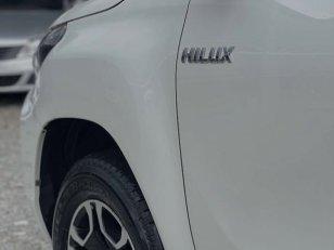 Foto 2 - Toyota Hilux SRX 2.8 Turbo Diesel 4x4