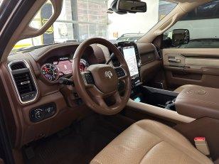 Foto 8 - RAM 3500 Laramie 6.7 Turbo Diesel 4x4