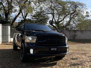Foto 2 - RAM Classic Laramie Night Edition 5.7 V8 Gasolina 4x4