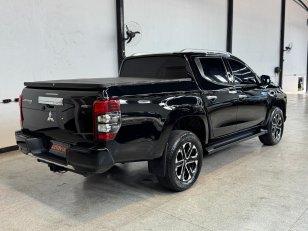 Foto 5 - Mitsubishi Triton HPE-S 2.4 Bi-Turbo Diesel 4x4